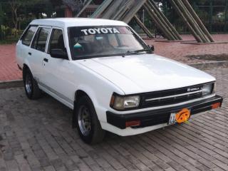 TOYOTA COROLLA - foto