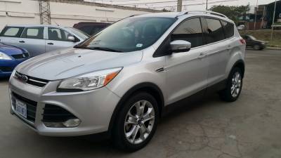 FORD ESCAPE TITANIUM - foto