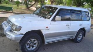 MITSUBISHI MONTERO - foto