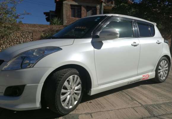 SUZUKI SWIFT RS